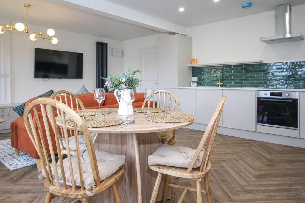 Apartment Townhouse - 2 Bed Luxury *