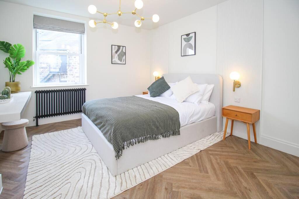 Townhouse - 2 Bed Luxury Apartment Harrogate